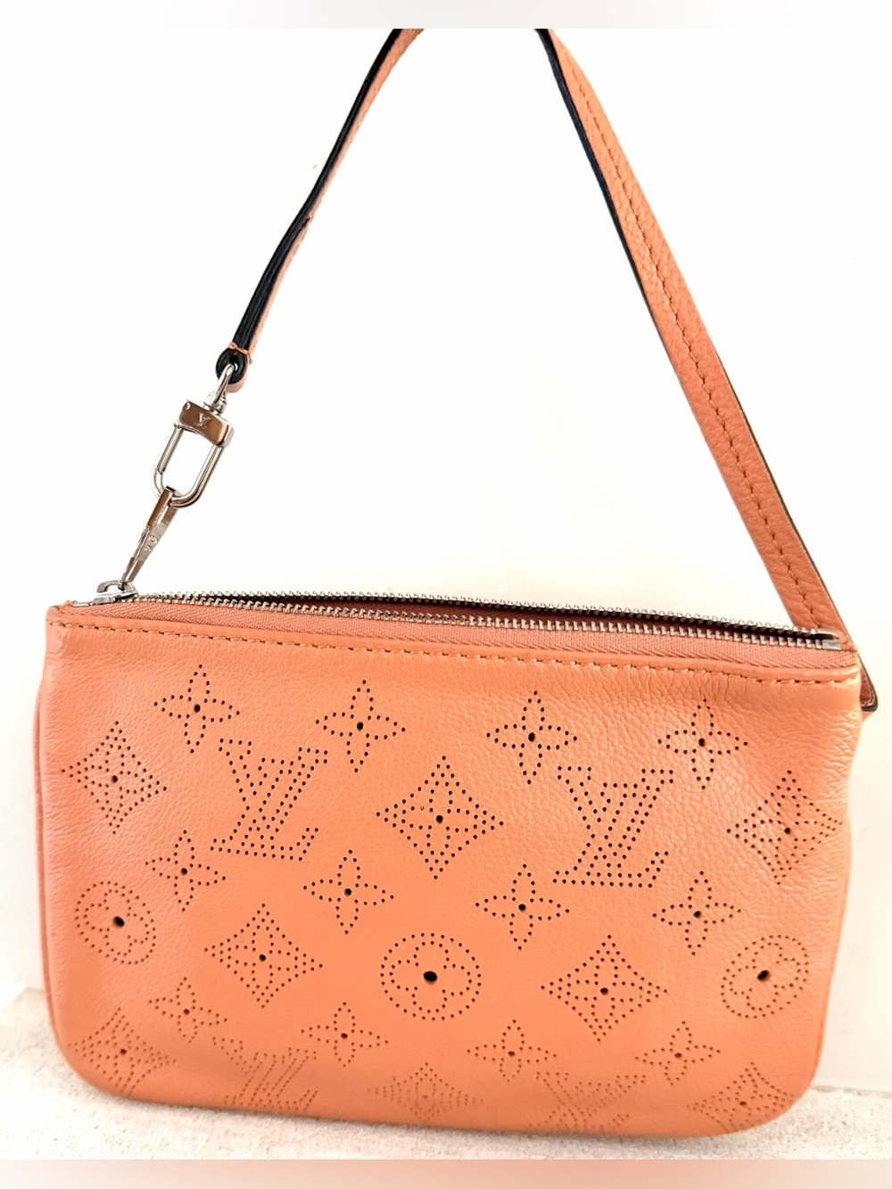 LOUIS VUITTON Mahina Perforated Leather Pochette Wristlet Coral Pink